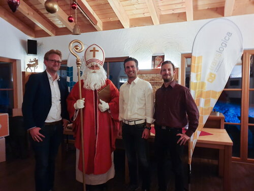 Der Nikolaus zu Gast bei der InfPro Weihnachtsfeier 2019